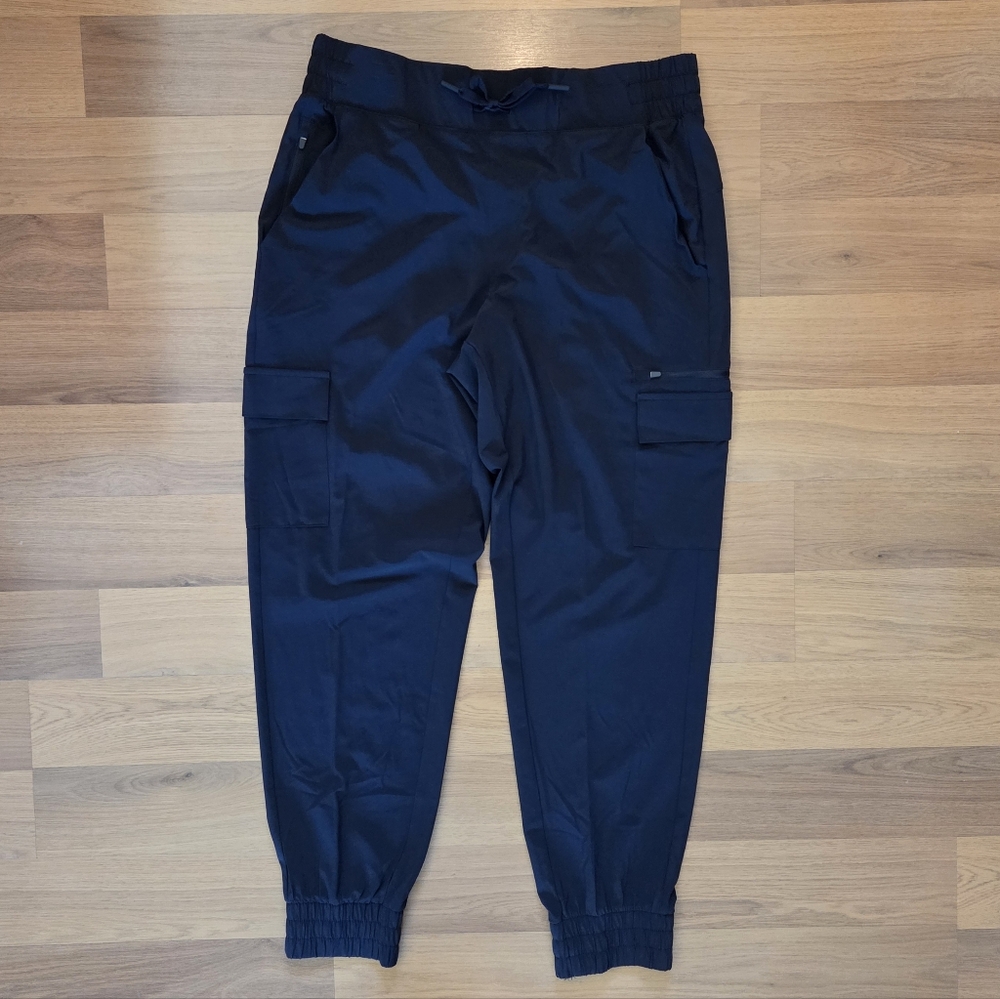 NWOT Womens Black Cargo Pants